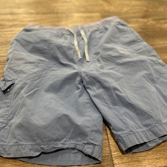 Basic Edition Shorts - Picture 2 of 6